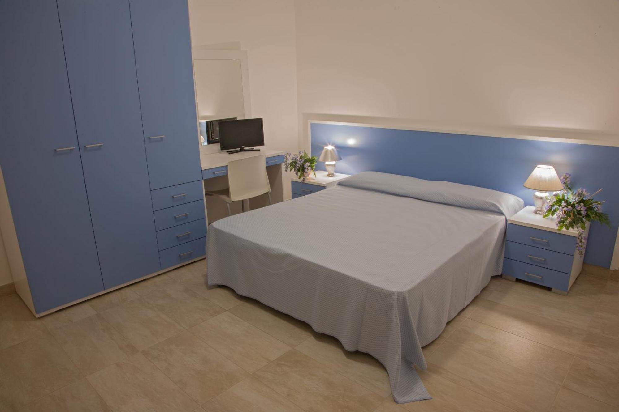 Badolato Marina Club Esse Aquilia Beach Village מראה חיצוני תמונה