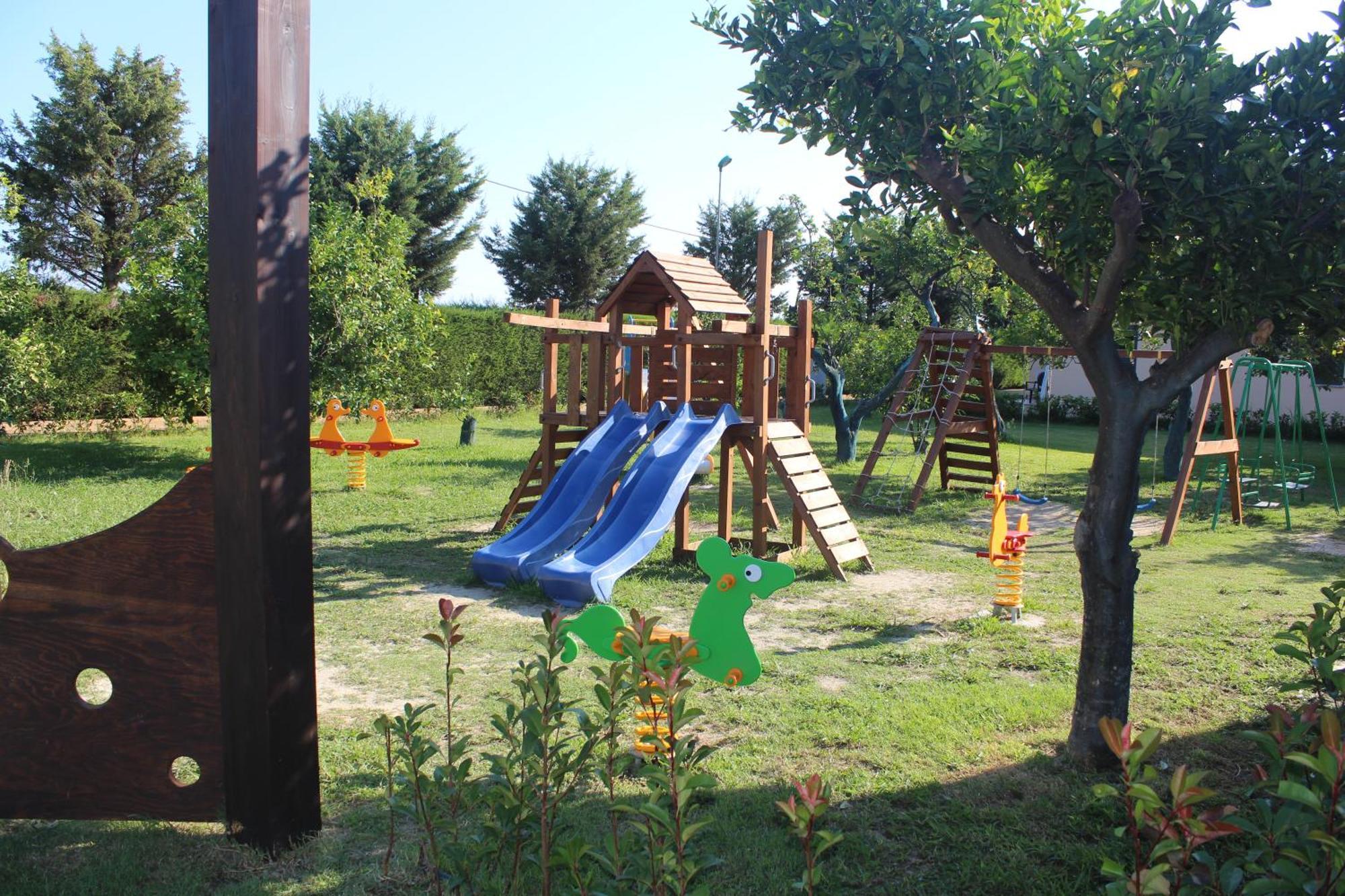 Badolato Marina Club Esse Aquilia Beach Village מראה חיצוני תמונה